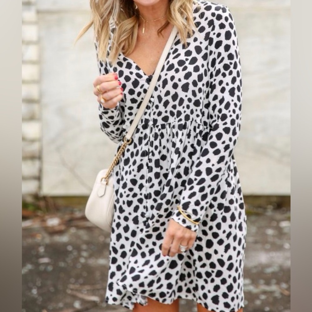 ASOS Dalmatian Spot Print Babydoll Dress Long Sleeve V Neck NWOT Womens 4